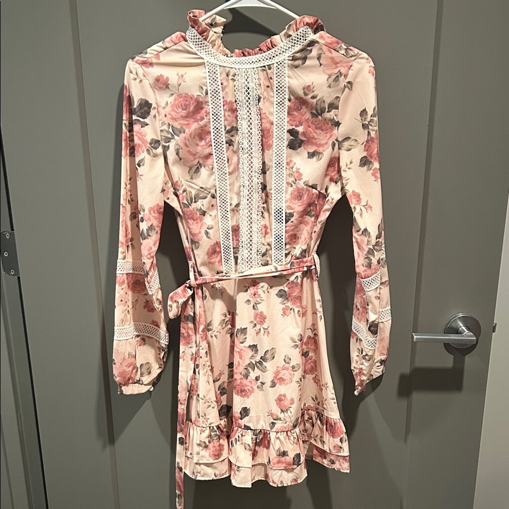 Floral Cream Mini Dress with Lace Accents